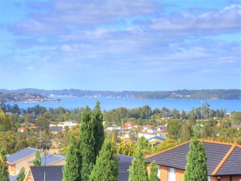 17 Ulverston Way, Lakelands NSW 2282