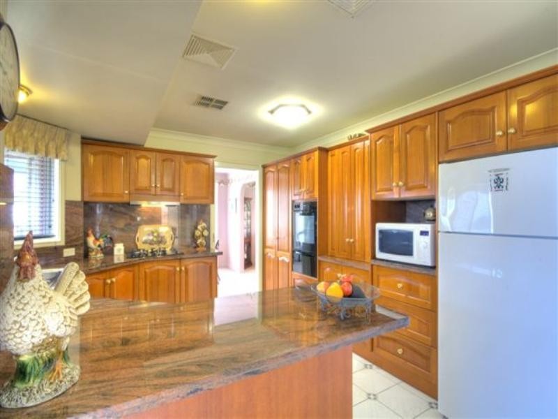 17 Ulverston Way, Lakelands NSW 2282