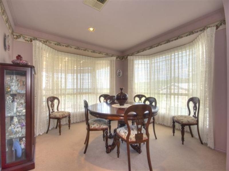 17 Ulverston Way, Lakelands NSW 2282