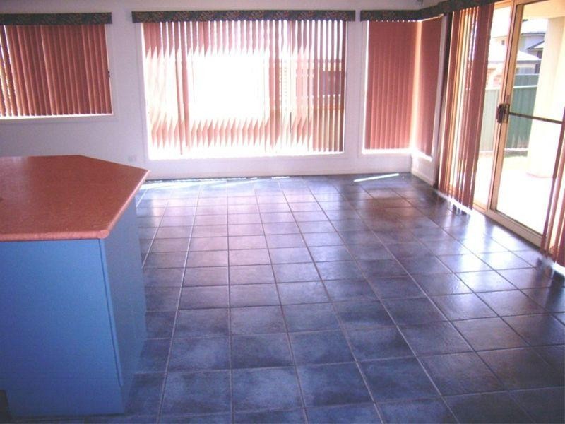 16 Sandalwood Drive, Fletcher NSW 2287