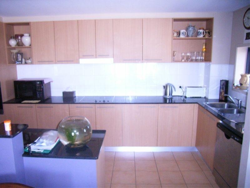 202/4 Ravenshaw Street, Newcastle NSW 2300