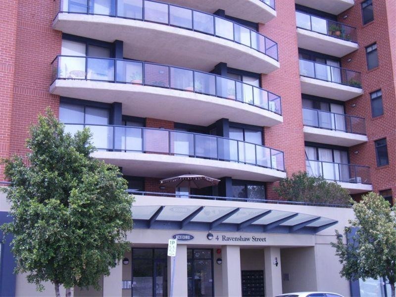 202/4 Ravenshaw Street, Newcastle NSW 2300