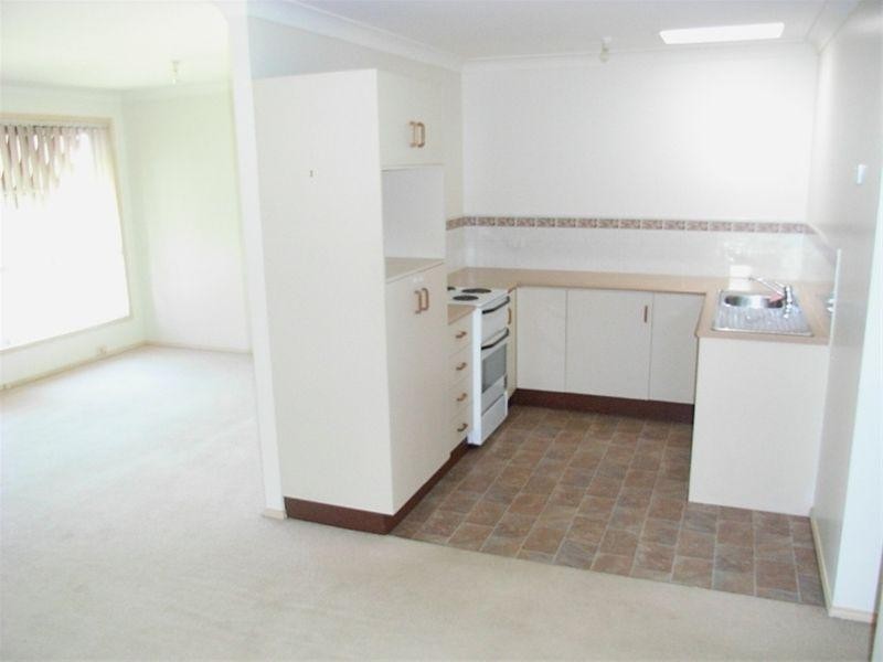 2/66 Crescent Road, Charlestown NSW 2290