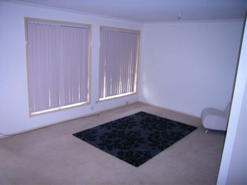2/66 Crescent Road, Charlestown NSW 2290