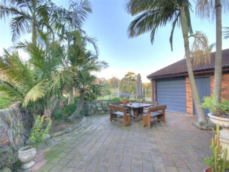 121 Fairfax Road, Warners Bay NSW 2282