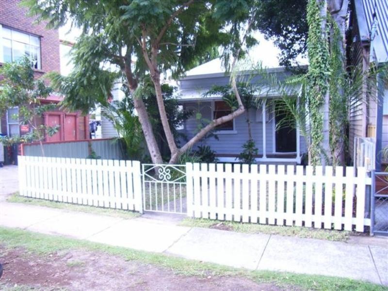 27 Fern Street, Islington NSW 2296