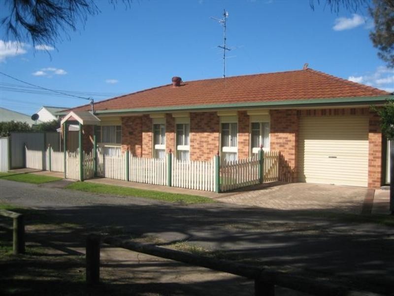 27A Fletcher Street, Adamstown NSW 2289