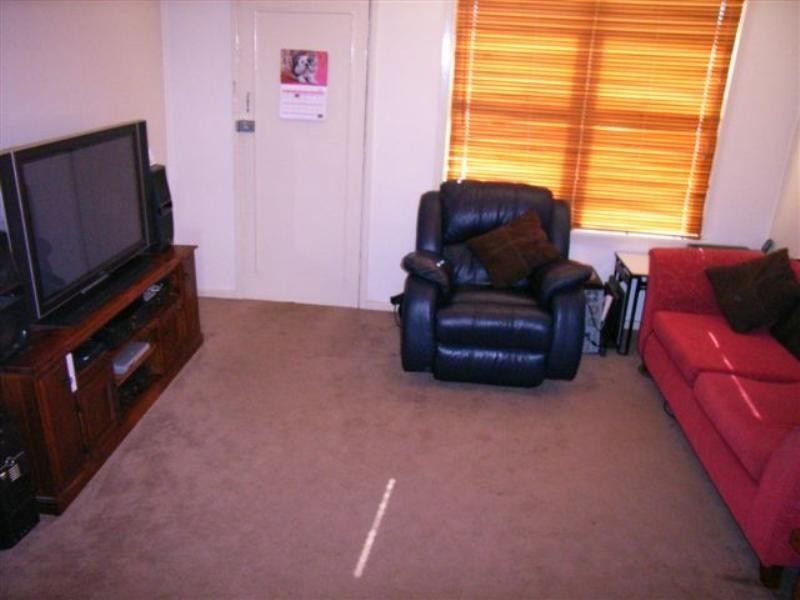 6 Pine Place, Gateshead NSW 2290