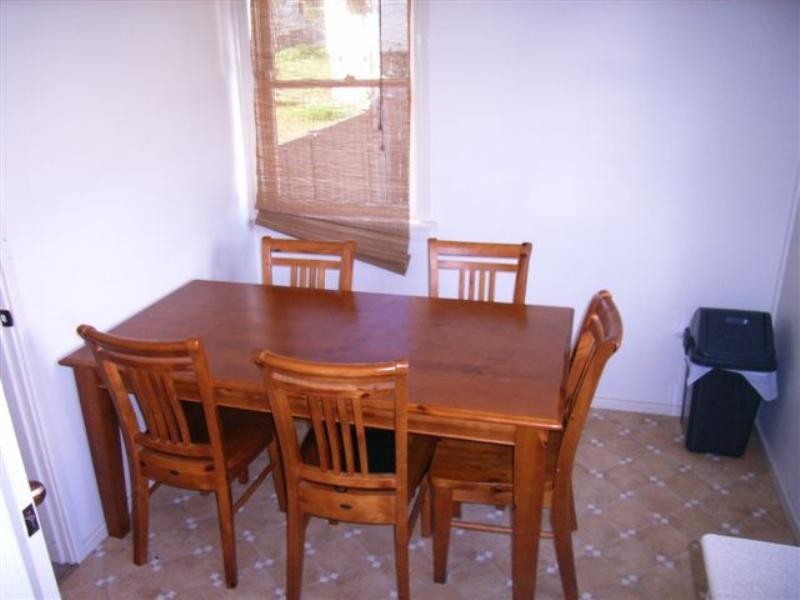 6 Pine Place, Gateshead NSW 2290