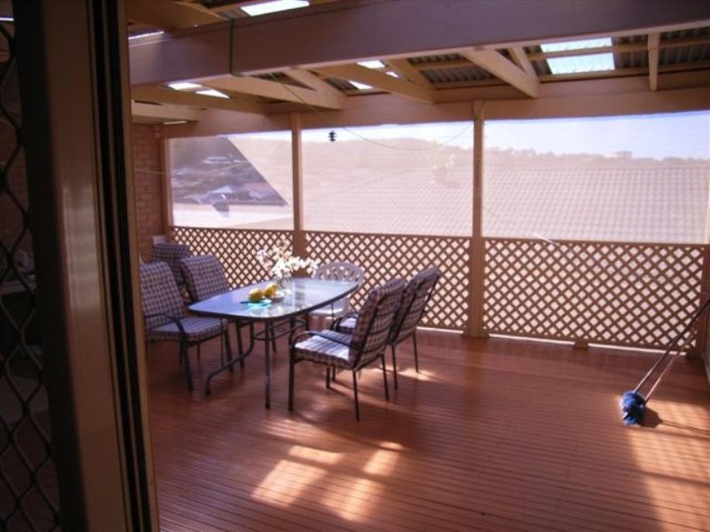 10 Pebble Beach Court, Belmont NSW 2280