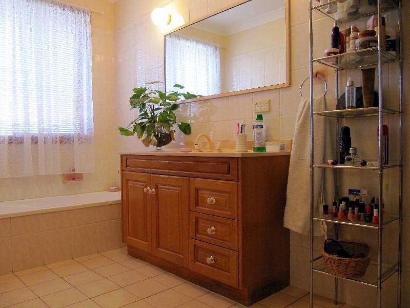 9 Barwon Close, Elermore Vale NSW 2287