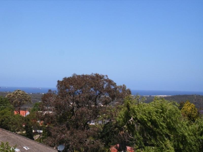 2/4A Lees Street, Charlestown NSW 2290