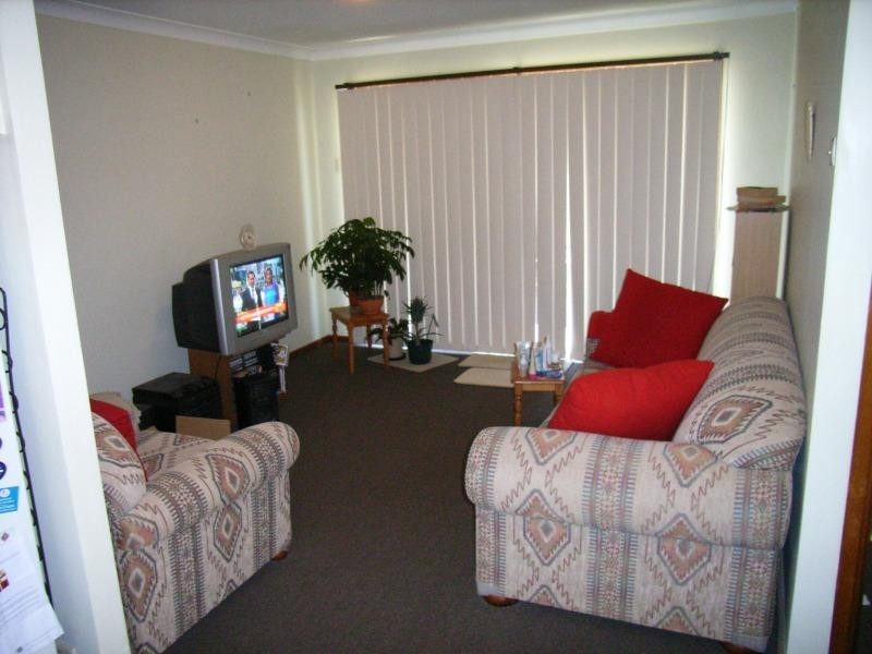 2/4A Lees Street, Charlestown NSW 2290