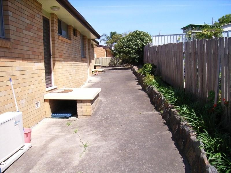 2/4A Lees Street, Charlestown NSW 2290