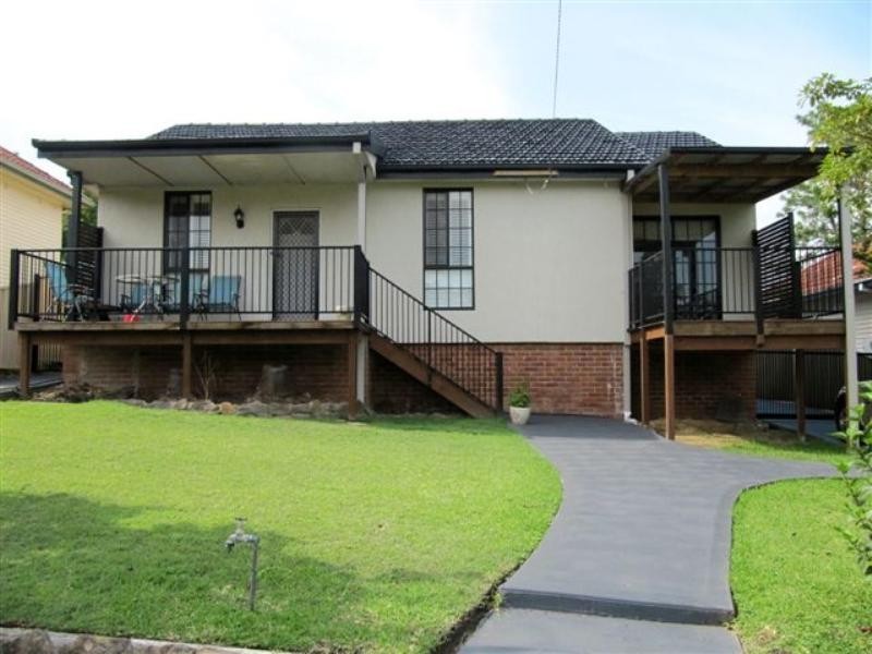 10 Fairview Avenue, Charlestown NSW 2290