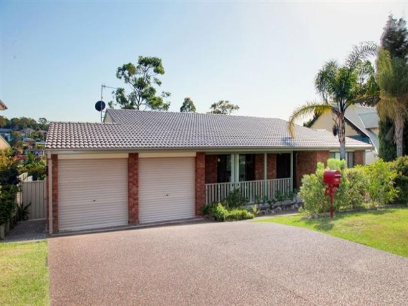 11 Buttermere Drive, Lakelands NSW 2282