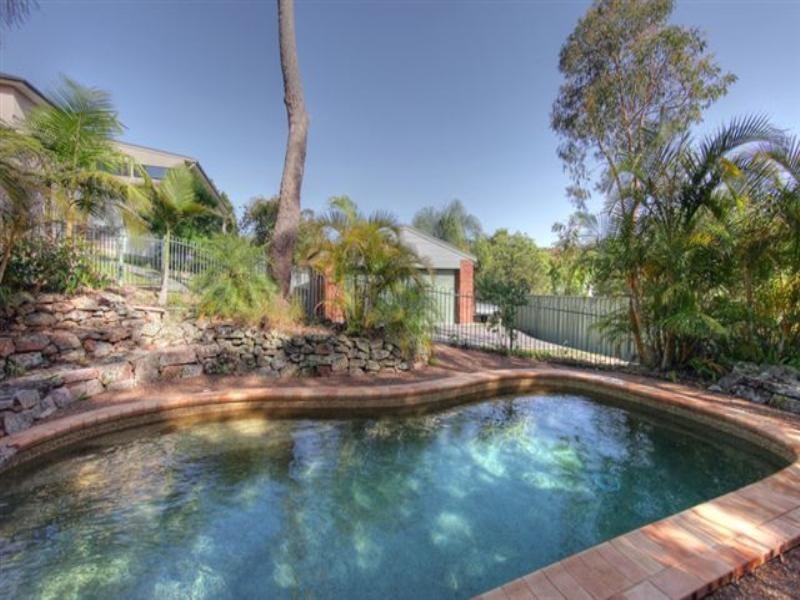 11 Buttermere Drive, Lakelands NSW 2282