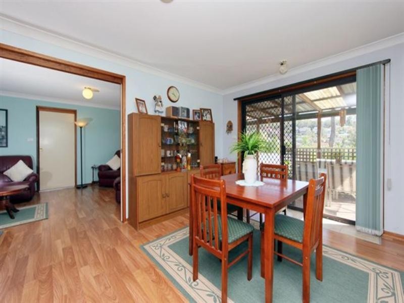 11 Buttermere Drive, Lakelands NSW 2282