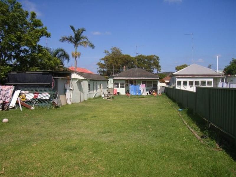 10 Robb Street, Belmont NSW 2280
