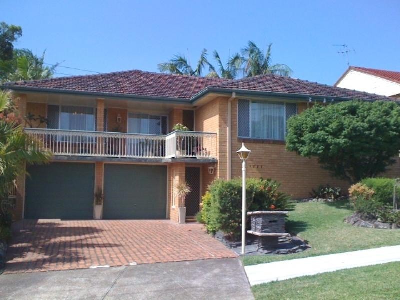 34 Glad Gunson Drive, Eleebana NSW 2282