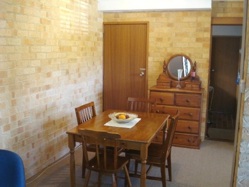 2/23 Ruston Avenue, Valentine NSW 2280
