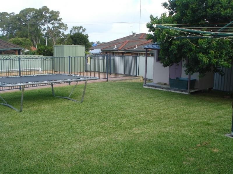 6 Baronet Close, Floraville NSW 2280