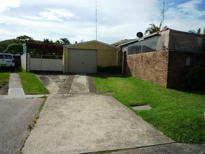 38 Heshbon Street, Gateshead NSW 2290