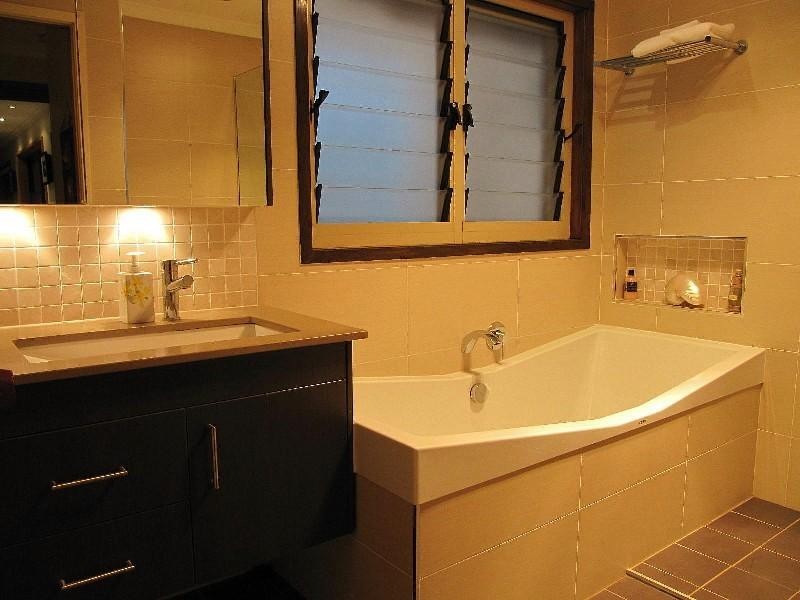 95 Fairfax Road, Warners Bay NSW 2282