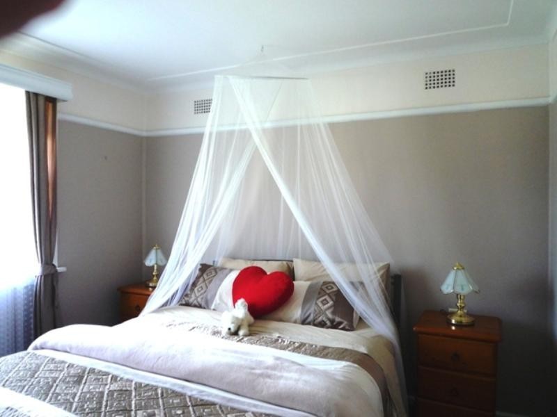 33 Hickory Road, Gateshead NSW 2290