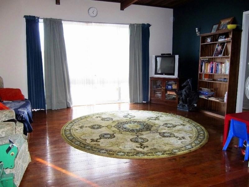 14 Karloo Street, Shortland NSW 2307