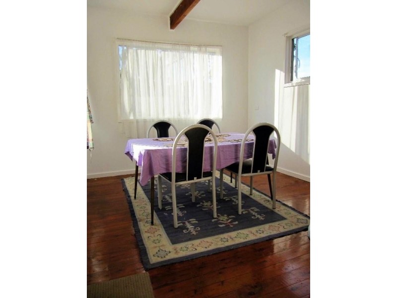 14 Karloo Street, Shortland NSW 2307