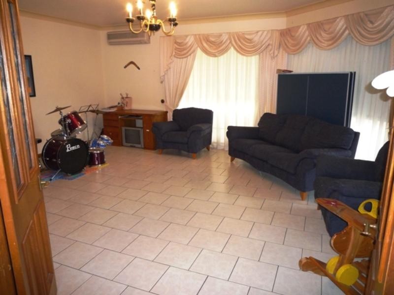 102 Regal Way, Valentine NSW 2280