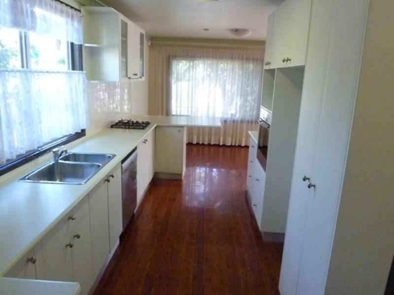 252 Warners Bay Road, Mount Hutton NSW 2290