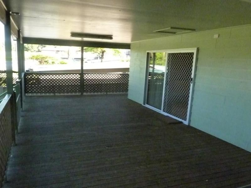 252 Warners Bay Road, Mount Hutton NSW 2290