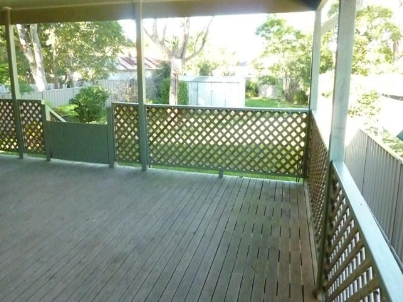 252 Warners Bay Road, Mount Hutton NSW 2290