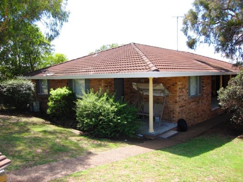 1,2 & 3/34 Skilton Avenue, East Maitland NSW 2323