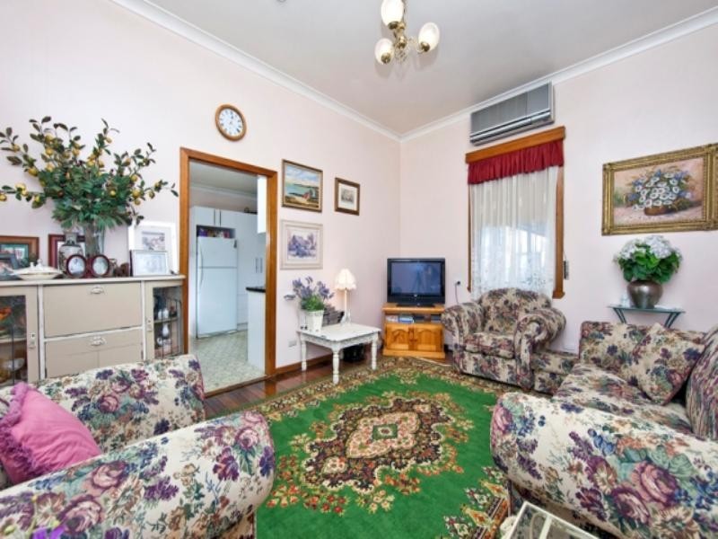 6 Punt Road, Stockton NSW 2295