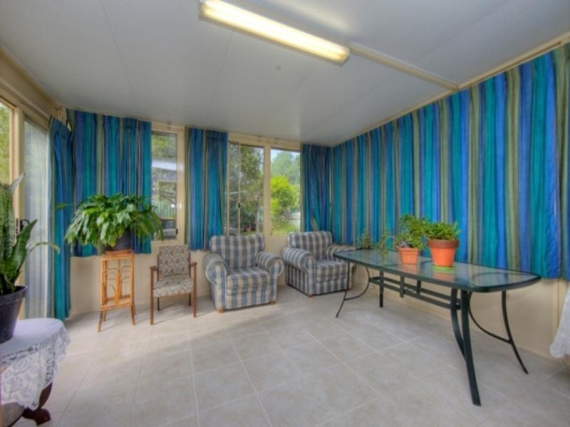 6 Punt Road, Stockton NSW 2295