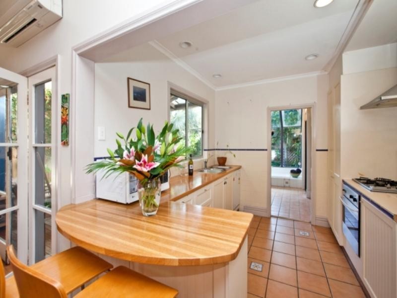 27 Hargrave Street, Carrington NSW 2294