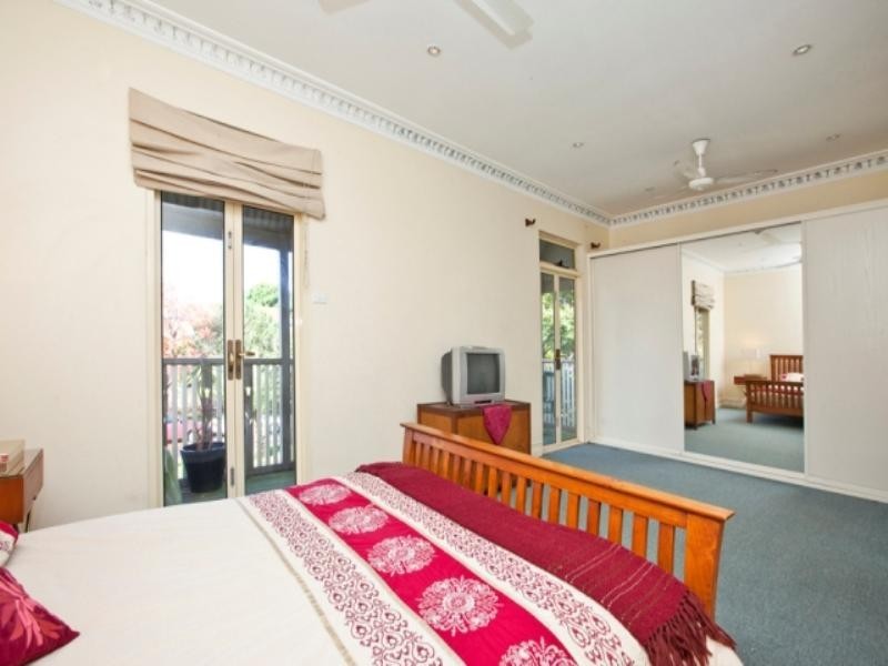 27 Hargrave Street, Carrington NSW 2294