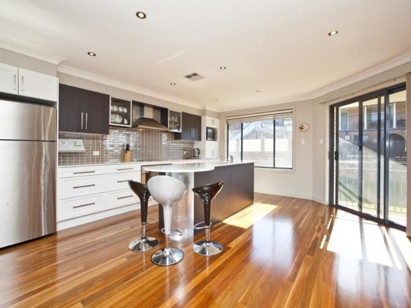 14 Peachwood Close, Warners Bay NSW 2282