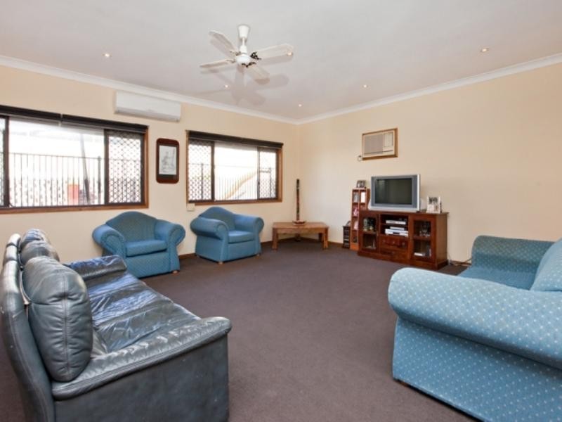 42 Violet Town Road, Tingira Heights NSW 2290