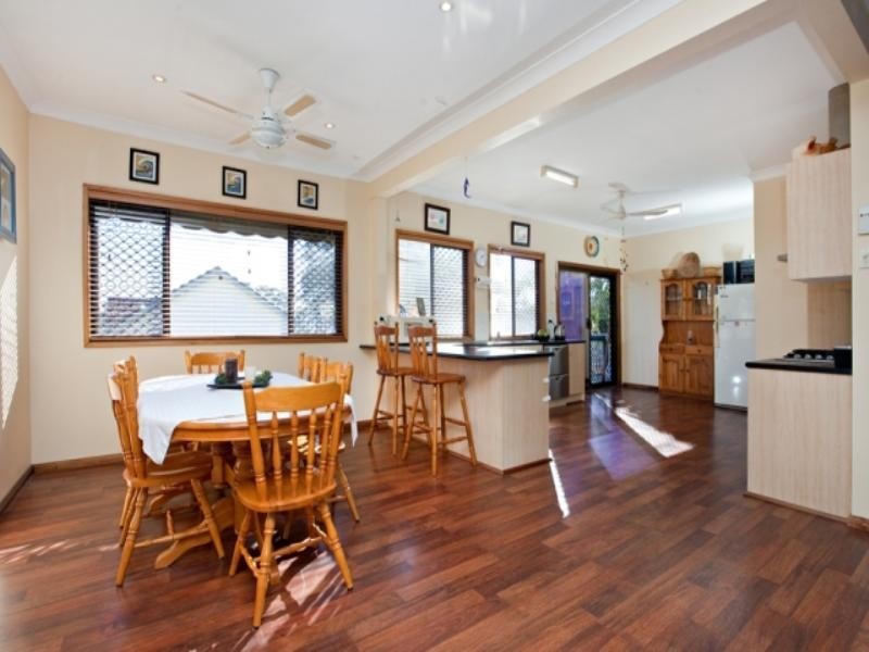 42 Violet Town Road, Tingira Heights NSW 2290