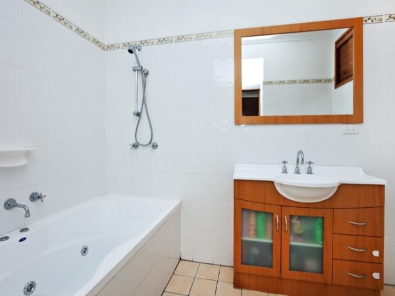 42 Violet Town Road, Tingira Heights NSW 2290