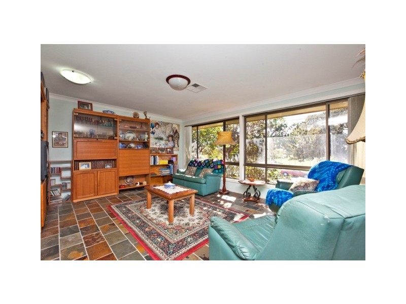 7 Clyde Street, Stockton NSW 2295