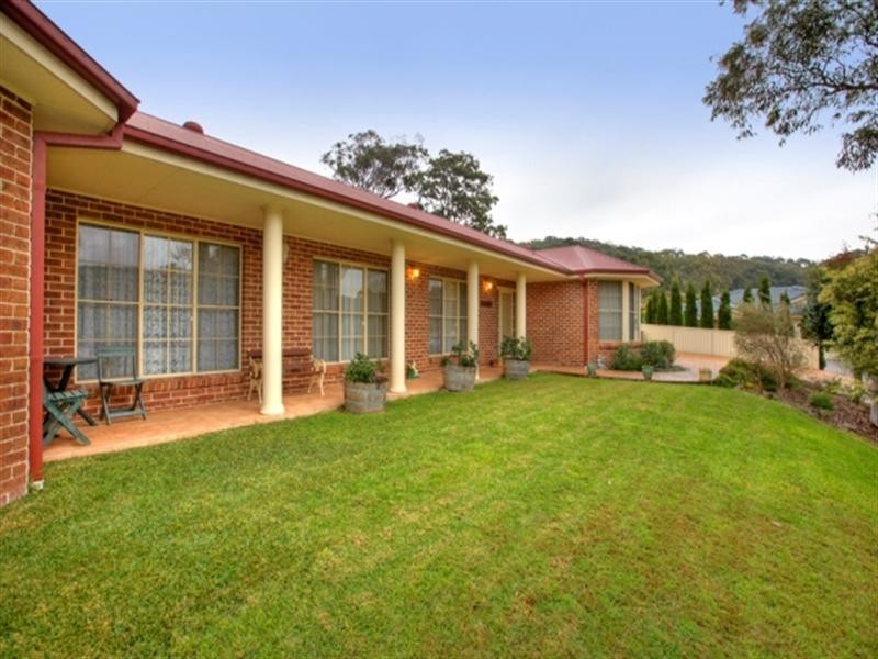 24 Seafarer Close, Belmont NSW 2280