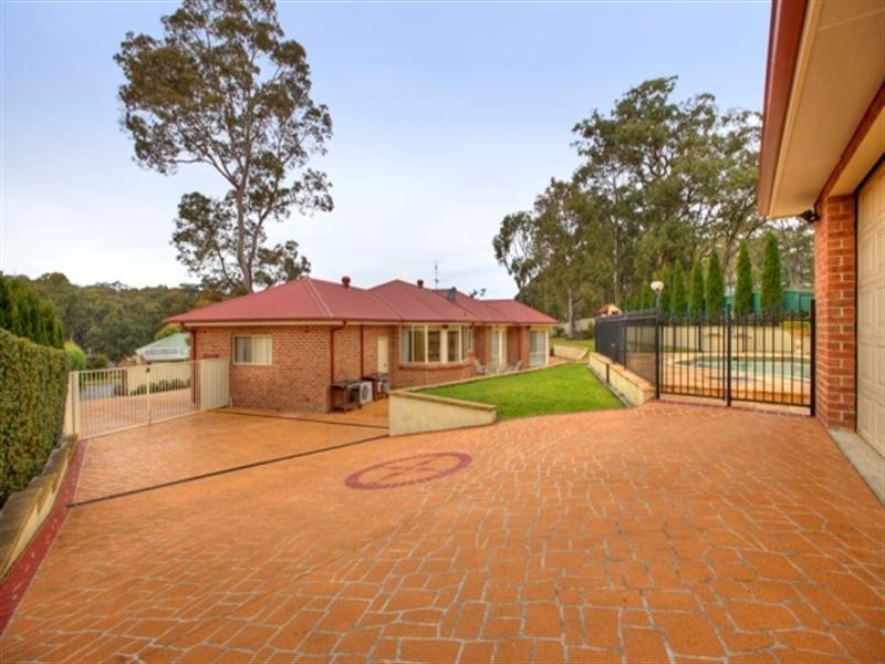 24 Seafarer Close, Belmont NSW 2280