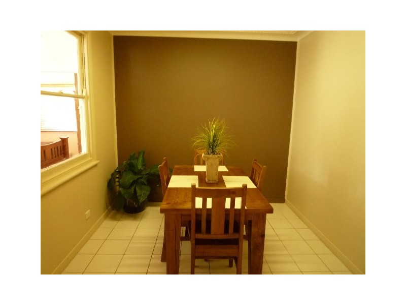 1 Inglis Street, Kotara South NSW 2289