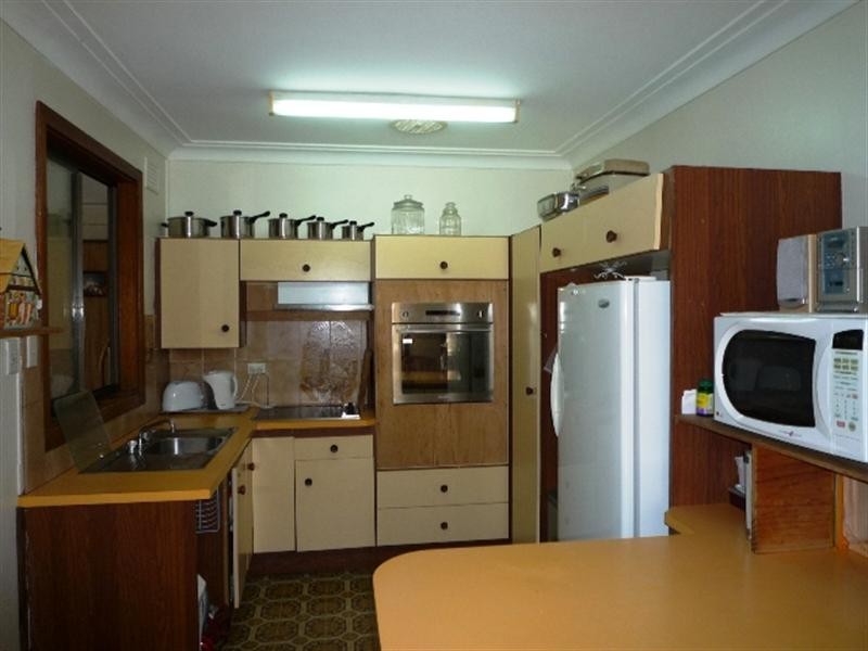 18 Thompson Street, Charlestown NSW 2290