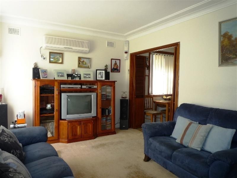 18 Thompson Street, Charlestown NSW 2290